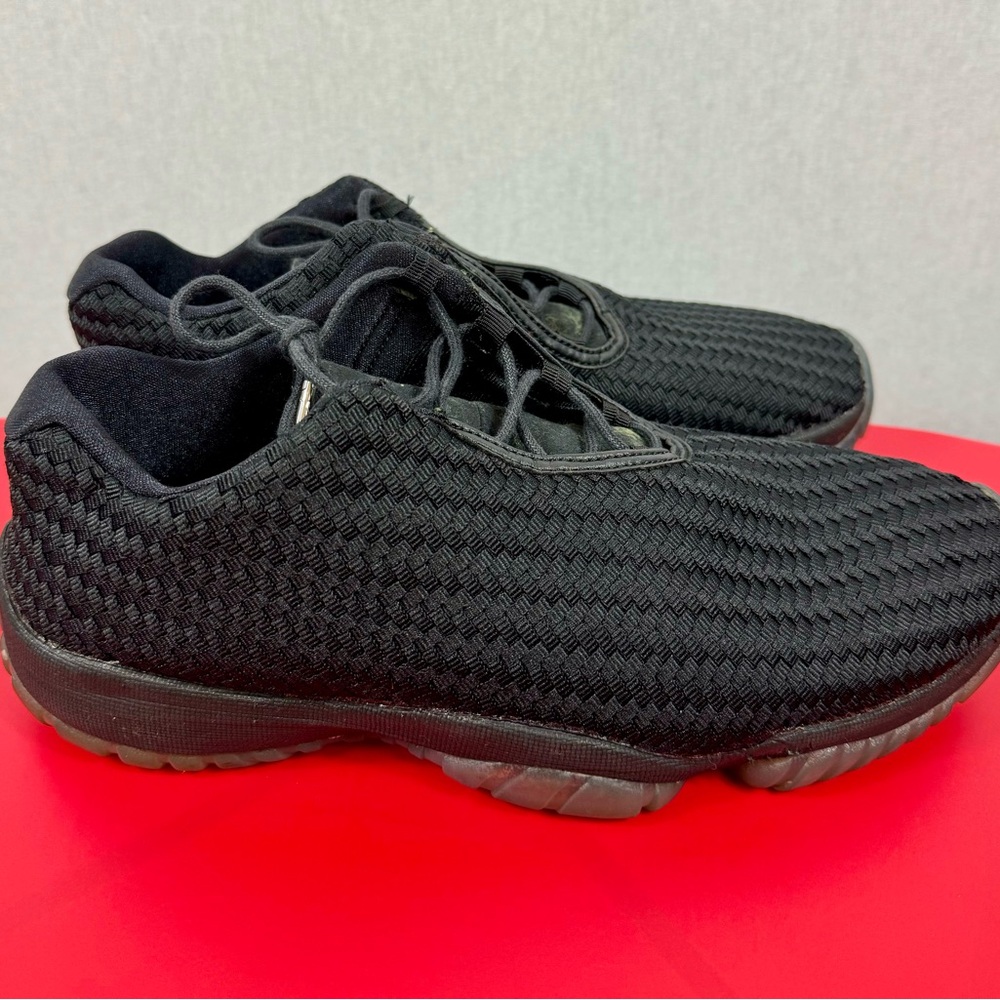 Air Jordan tennis shoes